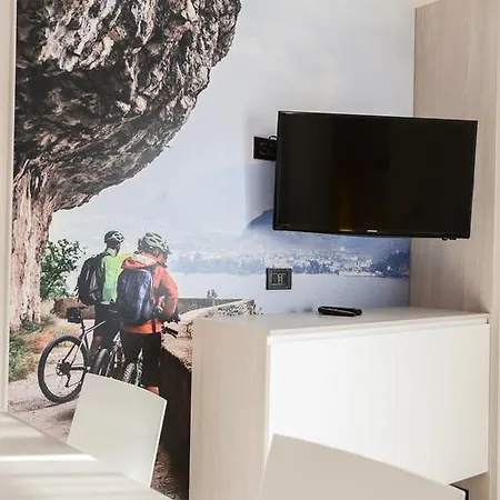 Franca Aparthotel 2*