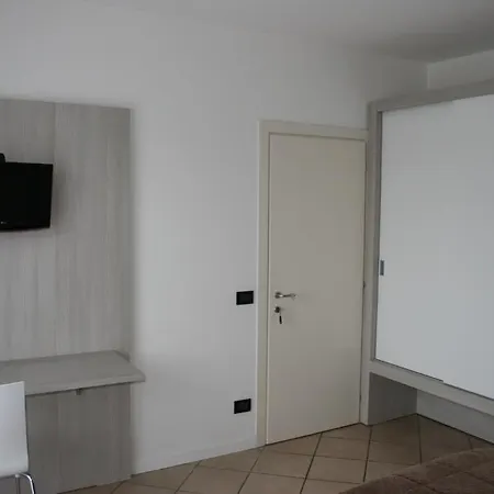 Aparthotel Franca Arco